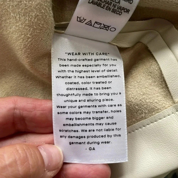 Good American Resort Faux Leather Short Sleeve Button-Up Shirt Bone Women’s 2X - Picture 11 of 13